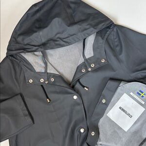 Stutterhiem Mosebacke Lightweight Waterproof Raincoat Charcoal Gray Womens Small
